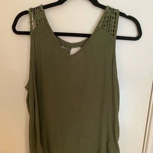 army green tank top size large